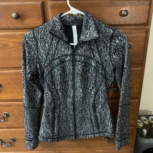 Size 4 lululemon jacket